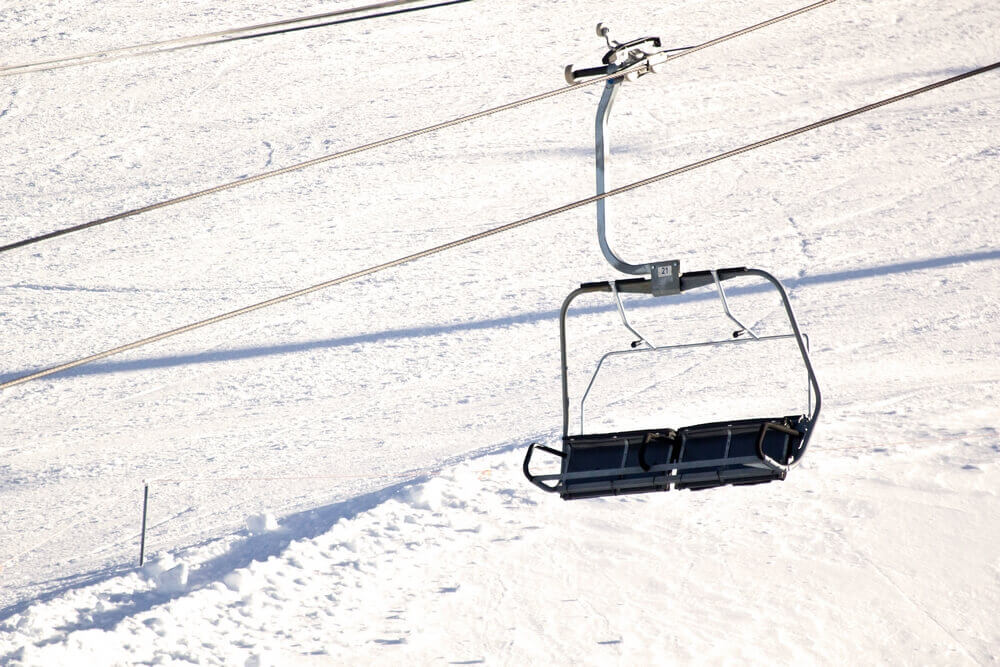 ski-lift_MydgNDKd Resized.jpg